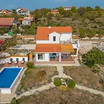 Awesome In Krkovic With Sauna Nyaraló *