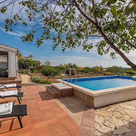 2 Bedroom Amazing In Krkovic Ladevci