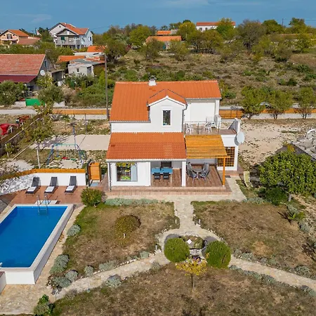 Awesome In Krkovic With Sauna 別荘 *