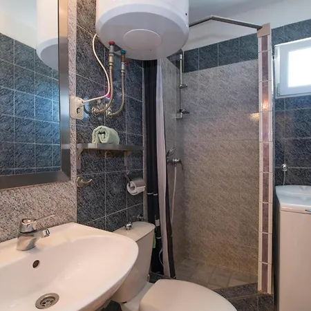 Awesome In Krkovic With Sauna 別荘 Lađevci