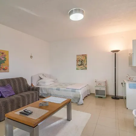 2 Bedroom Amazing In Krkovic Tatil Evi